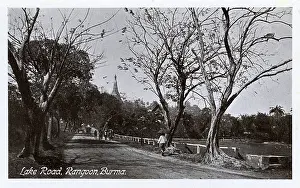 Stupa: Myanmar - Yangon - Lake Road