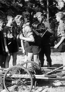 Nachrichten: Nachrichten HJ members during an exercise, 1939