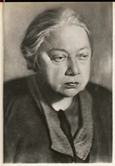Konstantinovna: NADEZHDA KRUPSKAYA