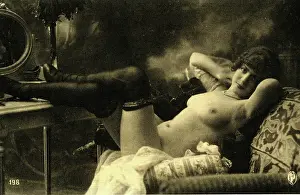 Garter: Naked Victorian woman