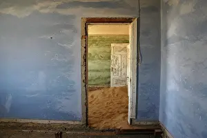 Luderitz: Namibia, Kolmanskop, near Luderitz