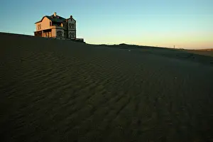 Luderitz: Namibia, Kolmanskop - Old diamond mining town