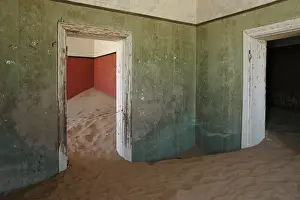 Luderitz: Namibia, Kolmanskop - Old diamond mining town