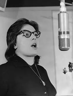 Nana: Nana Mouskouri