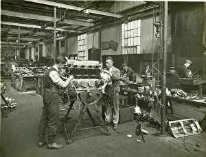 Napier: Napier fitting shop in 1929