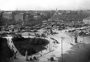 O Clock: The Naschmarkt in Vienna, 1908