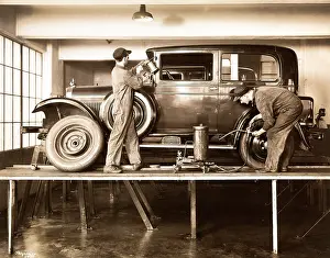 Shackles: Nash garage