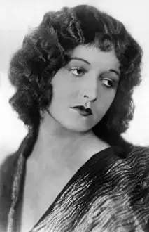 Kingston: Natalie Kingston, 1927