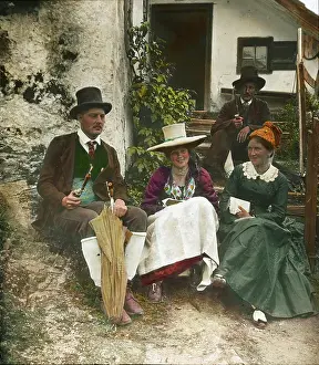 Silken: National costumes of Aussee