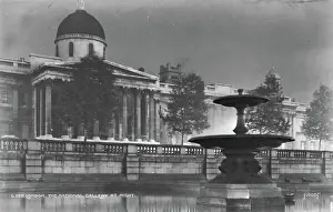 Conveys: The National Gallery at Night