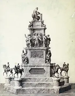 Tiered: National Lincoln Monument, Washington, DC Model for four-ti
