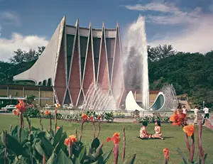 Hinde: The National Theatre, Singapore