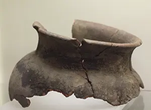 Coruna: Native pottery without decoration. 2nd-1st centuries BC