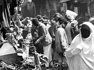 Burka: NATIVE QUARTER, TUNIS