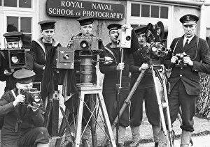 Apparatuses: Naval school of photography