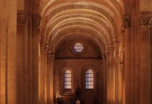Rodez: Nave, Abbatiale Sainte-Foy, Conques, Midi-Pyrenees, France