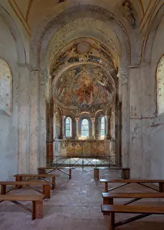 Nationaux: Nave and apse, Chapelle des Moines, Berze-la-Ville, France