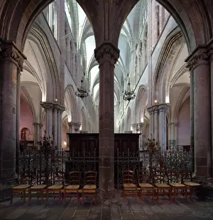 Samsons: Nave, Cathedral Saint-Samson, Dol-de-Bretagne