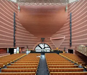 Botta: Nave, Cathedrale de la Resurrection, Evry, Essonne, France