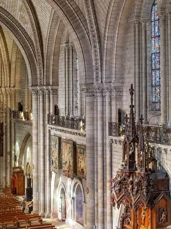 Tapestry: Nave, Cathedrale Saint-Maurice, Angers, Maine-et-Loire, France