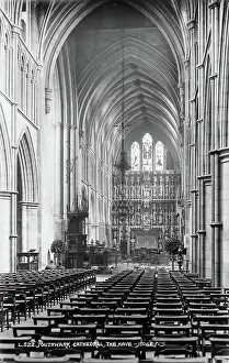Focusing: The Nave of Southwark Cathedral