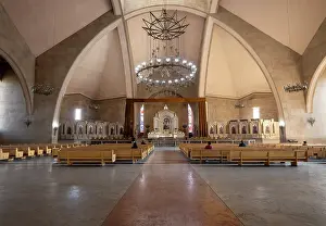 Grigor: Nave, St Gregory the Illuminator Cathedral, Yerevan, Armenia