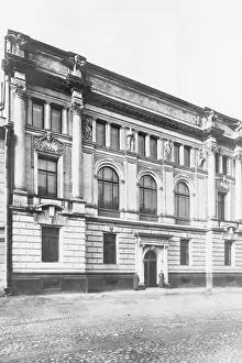Venue: Navy Department, 1917
