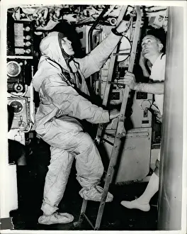 Gosport: Navy men escape from submarine Tiptoe