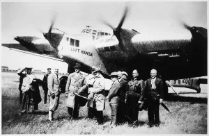 Lufthansa: NAZI LEADERS/AIRFIELD