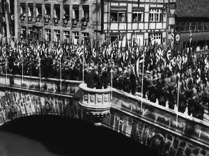 Schutzstaffel: Nazi march on the Nuremberg Fleisch Bridge