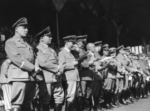 Frick: Nazi personalities at the HJ parade for the
