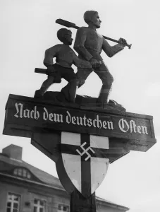 Oder: Nazi propaganda at the Oder Bridge in Frankfurt, 1935