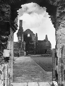 1200s: NEATH ABBEY