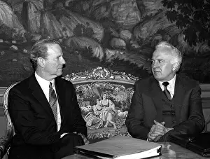 Affaires: Negotiations in Moscow, 1989
