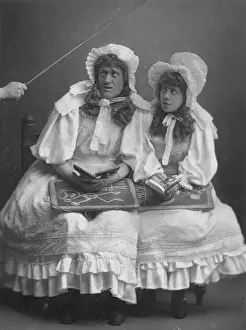 Nellie: NELLIE FARREN/PHOTO