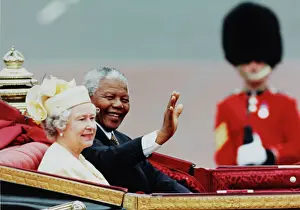 Mandela: Nelson Mandela and Queen Elizabeth II