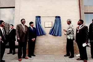 Sharpville: Nelson Mandela unveiling the constitution monument