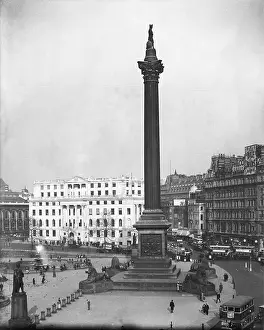 NELSON'S COLUMN 1930S