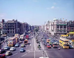 Oconnell: Nelson's Pillar, O'Connell Street and Bridge, Dublin