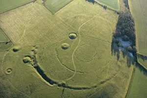 Damian: Neolithic causewayed enclosure, earthworks, Windmill Hill