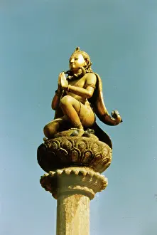 Patan: NEPAL/PATAN/KING STATUE