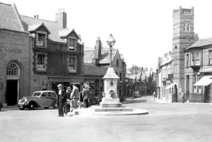 Neston: Neston, the Cross c1950