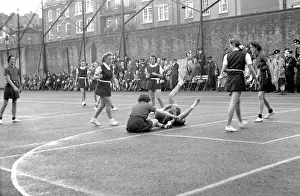 Netball: Netball match at Greycoat School, WW2