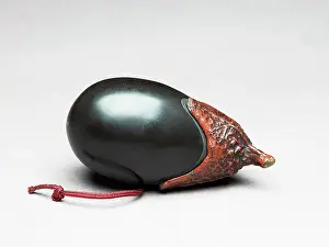 Aubergine: Netsuke in the form of an aubergine