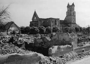 Donau: Neuburg an der Donau after an air raid