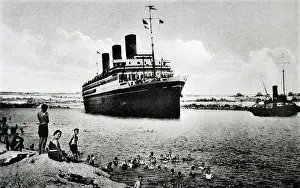 Photomontage: Neufeld at the Leitha, B: ocean-going vessel