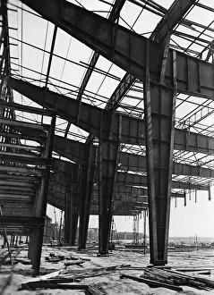 Tempelhof: New building of the air bridge of the Berlin