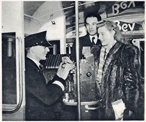 Experimental: New bus introduced to London 1945
