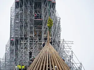Topping: New choir framework, Cathedrale Notre-Dame de Paris, Paris