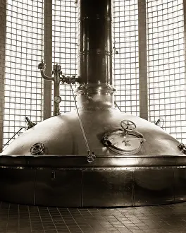Volstead: New Copper Pressure Brew Kettle in Beer Brewery